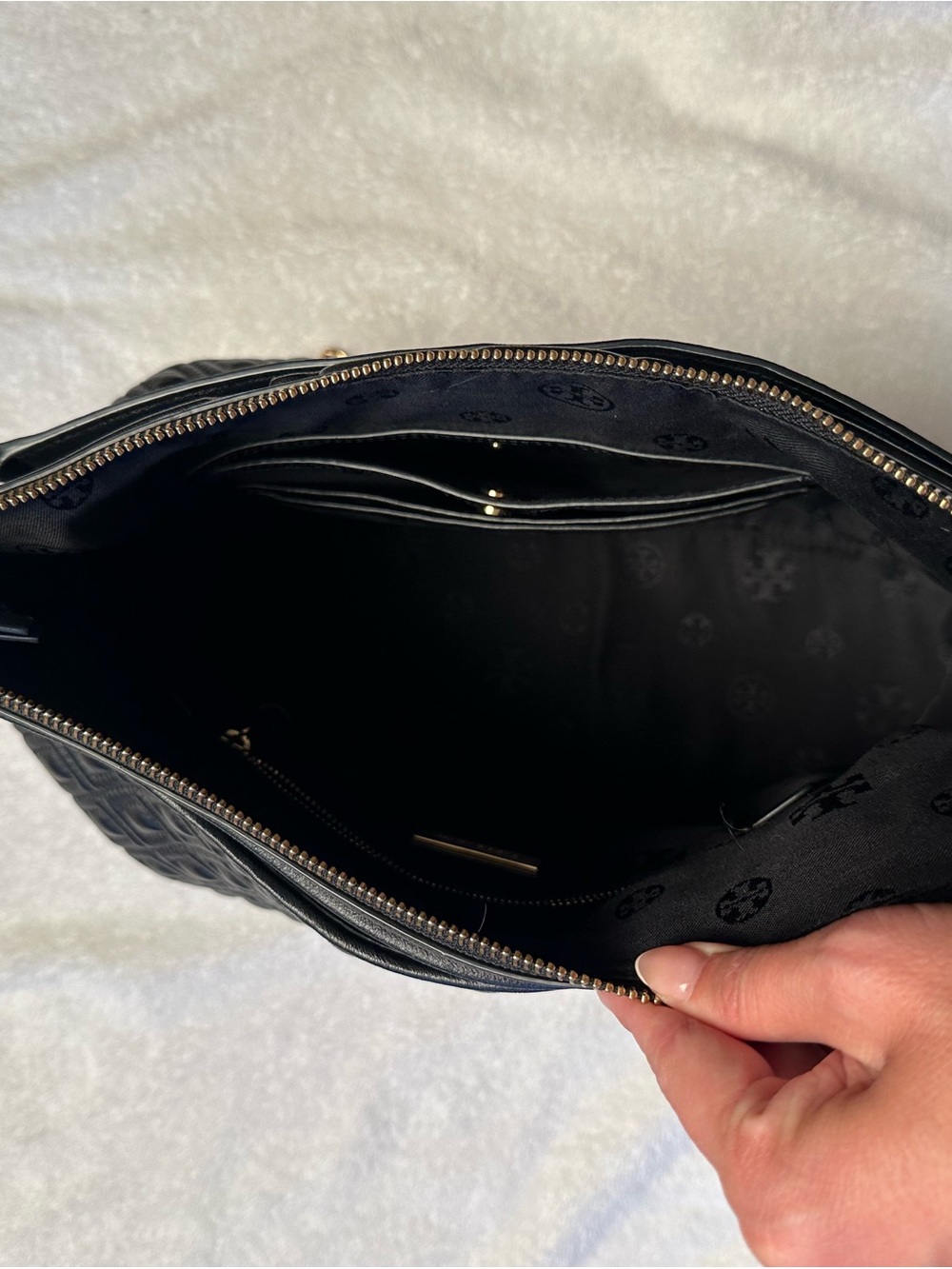 Tory Burch Black Quilted Shoulder Bag with Chain Detail - Picture 4 of 8